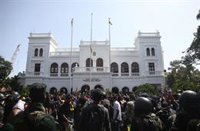 El Parlamento de Sri Lanka se reúne este sábado para anunciar oficialmente la dimisión del presidente