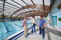 Las piscinas municipales de Sevilla ofrecen hasta 73.000 plazas para baño recreativo, de ocio familiar y conciliación
