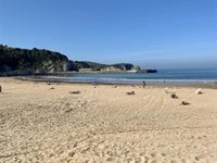 Todas las playas de Bizkaia exhiben bandera verde excepto once que aconsejan baño con precaución
