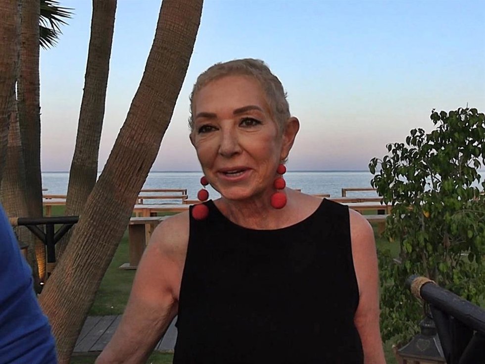ANA ROSA QUINTANA
