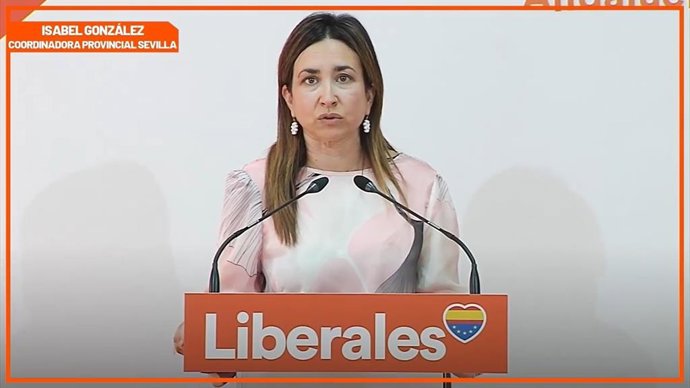 La concejal y actual portavoz municipal de Ciudadanos (Cs) en el Ayuntamiento de Utrera (Sevilla), Isabel González, en rueda de prensa.