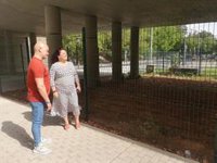 Finalizan las obras de adecuación del sentido único en Ronda de Tejares y del acerado de la Avenida de Coria de Sevilla