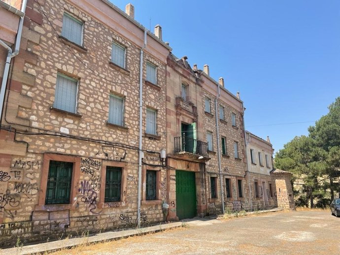 Antiguo cartel de la Guardia Civil de Sigüenza