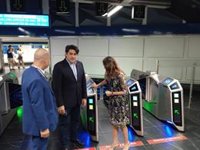 Pérez advierte que los fondos del Gobierno "es probable" que solo cubran un descuento del 20% en el abono transporte