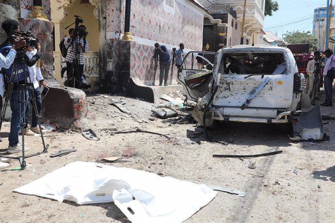 Archivo - Imagen de archivo de un atentado suicida cometido en Mogadiscio, Somalia.