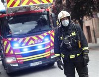 Nueve atendidos en una explosión con incendio en una vivienda de Villaverde