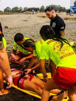 Costa Sur Socorrismo, empresa adherida a la Real Federación Española de Salvamento y Socorrismo (RFESS), presta servicio de socorrismo y salvamento en piscinas particulares, hoteles y centros deportivos y de ocio de toda la Costa del Sol.
