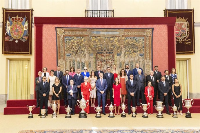 SSMM los Reyes junto a los galardonados por los Premios Nacionales del Deporte 2019 y 2020