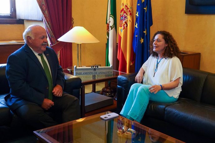 El presidente del Parlamento andaluz, Jesús Aguirre, recibe El presidente del Parlamento andaluz, Jesús Aguirre, recibe a  la portavoz parlamentaria de 'Por Andalucía', Inmaculada Nieto, previa a proponer un candidato a la sesión de investidura del pres