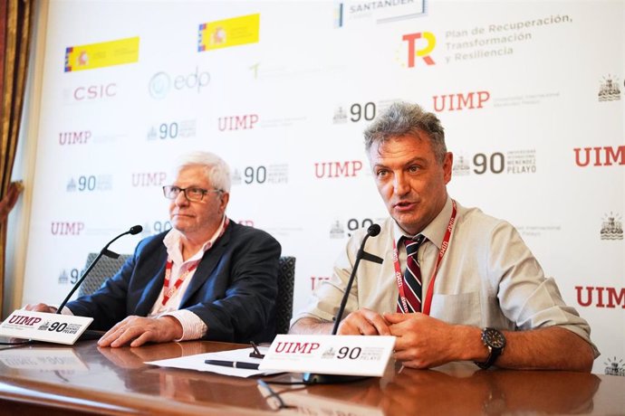 José María Valls y Manuel Martín Loeches en la presentación del curso en a UIMP