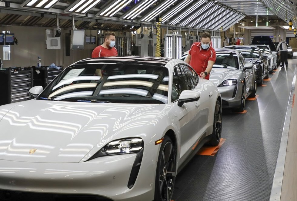 Archivo - Fábrica de vehículos de Porsche.