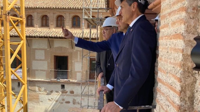 Visita a las obras en la Abadía del Sacromonte.