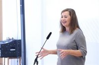 Armengol destaca la "tenacidad y entrega" de Adriana Lastra tras su dimisión