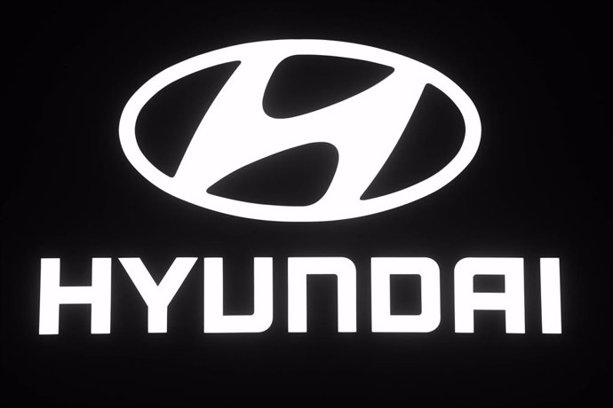 Archivo - FILED - 03 October 2018, France, Paris: A general view of the Hyundai logo on the second press day of the Paris International Motor Show. Hyundai and Kia motors have begun to recall more than 640,000 vehicles to fix their components. Photo: Ul