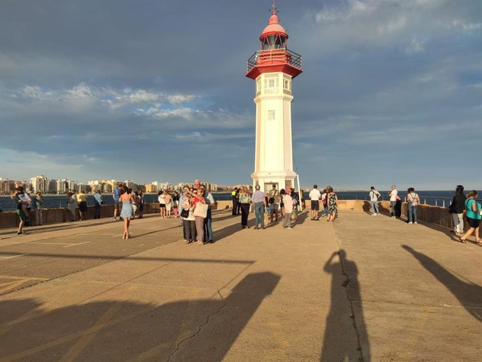 El Puerto de Almería ofrece cien plazas más para 'Atardecer en el Faro' los días 20 y 27 de julio