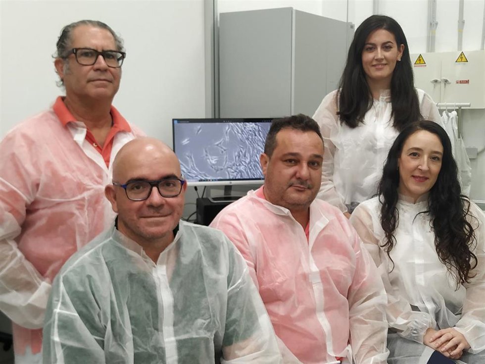 Equipo de investigación de izquierda a derecha José Antonio Navarro Cámara, Antonio Julián Buendía Marín, Fabio Camacho Alonso (Investigador Principal), Ana María Mercado Díaz y María del Rosario Tudela Mulero