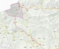 Bomberos intervienen en un incendio forestal declarado esta mañana en Areso