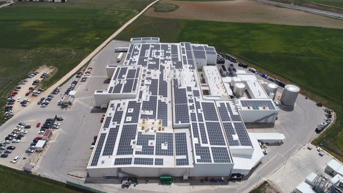 Proyecto de autoconsumo solar de Endesa para Incarlopsa