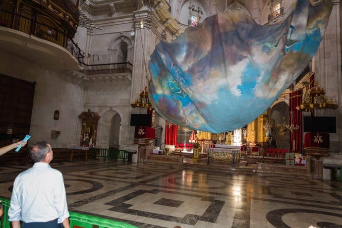 Izado del Cielo del Misteri d'Elx