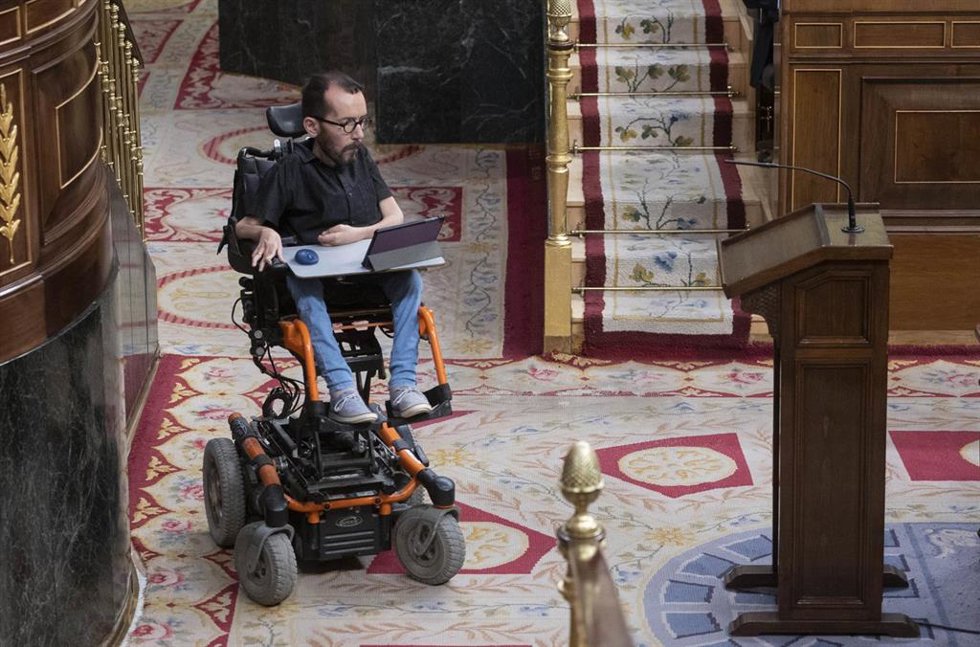 El portavoz de Unidas Podemos en el Congreso, Pablo Echenique, durante la primera jornada de la 26 edición del Debate sobre el Estado de la Nación, en el Congreso de los Diputados, a 12 de julio de 2022, en Madrid (España).