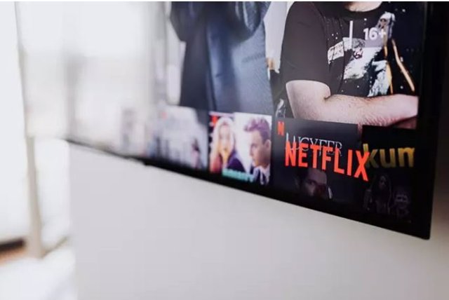 La plataforma de contenido en 'streaming' Netflix en un televisor