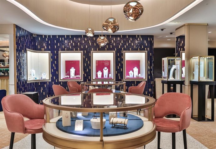 Archivo - Boutique de la joyería Rabat en Madrid