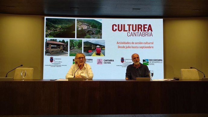 Gema Agudo y Fernando Isasi durante la presentación del programa 'Culturea Cantabria'.