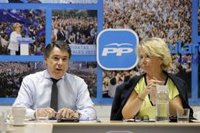Anticorrupción pide exculpar a Aguirre y a González en el caso por la presunta 'caja b' del PP de Madrid