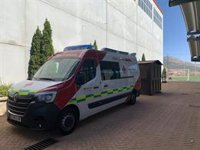 Un centenar de evacuados por el incendio de Cebreros pasa la noche en el polideportivo de Robledo de Chavela