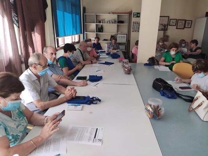 Talleres de 'Prensa sin edad' organizados por la Asociación de la Prensa de Málaga.