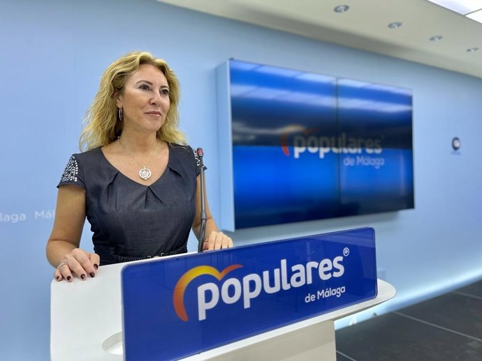 Carolina España, diputada por el PP de Málaga en rueda de prensa