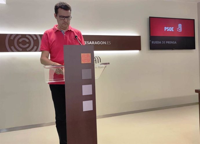 El diputado del PSOE Aragón Óscar Galeano.