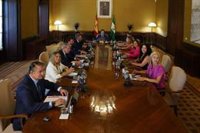 Consejeros de Cs se despiden del Gobierno del "cambio" de coalición con PP-A y Moreno valora la "unidad hasta el final"