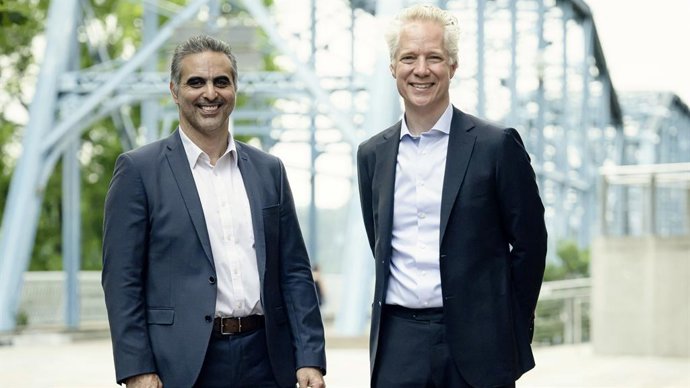 Archivo - Los ejecutivos de Volkswagen, Pablo Di Si y Scott Keogh.