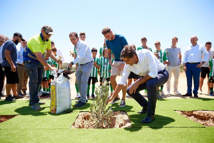 El presidente del Betis, Ángel Haro, en el acto por el que se da comienzo a la construcción de la nueva ciudad deportiva del club en Dos Hermanas.