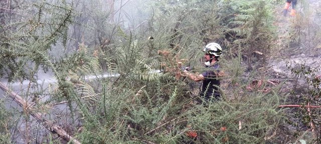 Imagen del incendio en Gijón.