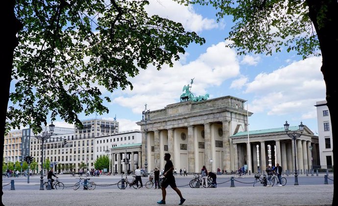 Archivo - La puerta de Brandeburgo, en Berlín