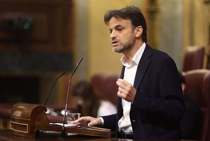 Archivo - El presidente del grupo confederal Unidas Podemos-En Comú Podem-Galicia en Común, Jaume Asens, interviene en una sesión plenaria en el Congreso de los Diputados, a 26 de mayo de 2022, en Madrid (España).