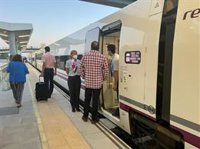 Portavoz de Transportes del PSOE lamenta retrasos en el tren a Extremadura y exige solucionarlo a Renfe y Adif