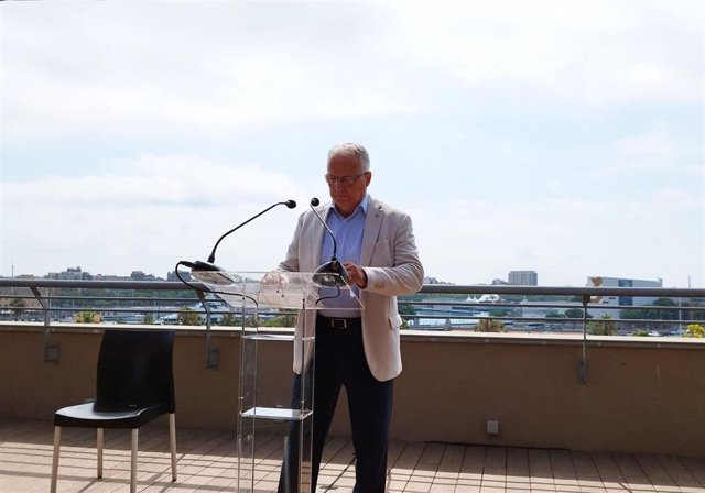 El líder del PP en el Ayuntamiento de Barcelona, Josep Bou, en la rueda de prensa en la que ha explicado que no concurrirá a las elecciones municipales de 2023 con los populares.