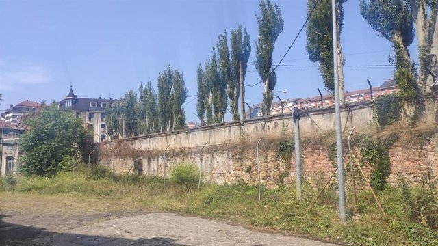 Archivo - Antigua fábrica de armas de Oviedo, en La Vega