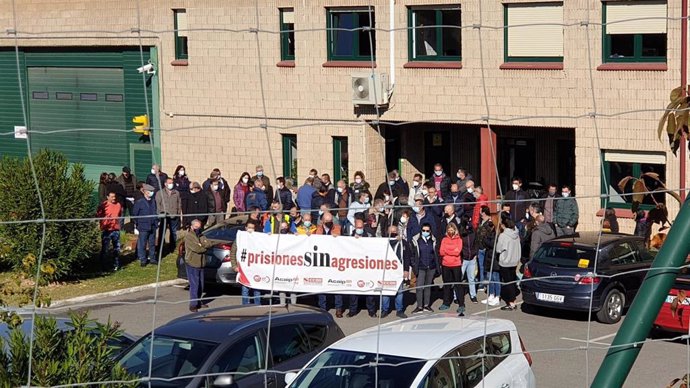 Archivo - Una de las concentraciones realizadas por los trabajadores de la cárcel de Logroño