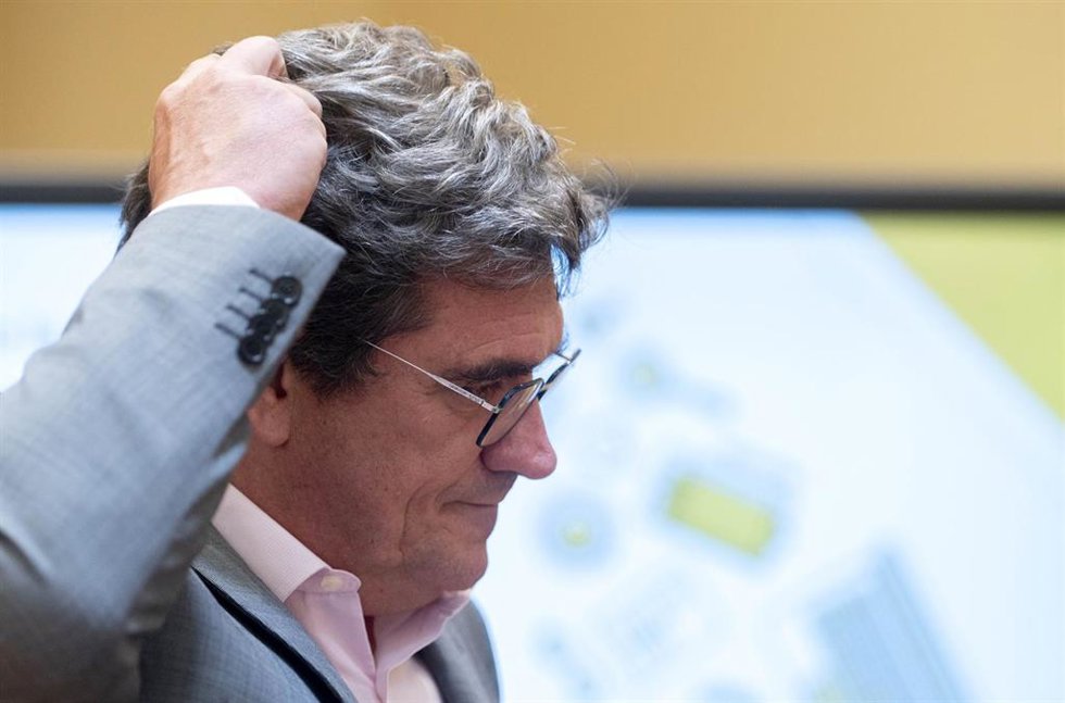 El ministro de Inclusión, Seguridad Social y Migraciones, José Luis Escrivá, presenta los datos del avance quincenal de afiliación a la Seguridad Social, en la sede del Ministerio, a 20 de julio de 2022, en Madrid (España).