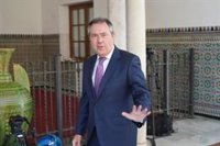 Espadas acusa a Moreno de optar por un discurso "de mayoría absoluta en el fondo y en la forma"