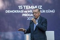 Erdogan dice que una ofensiva militar en Siria "sigue en la agenda" y pide la retirada de tropas de EEUU