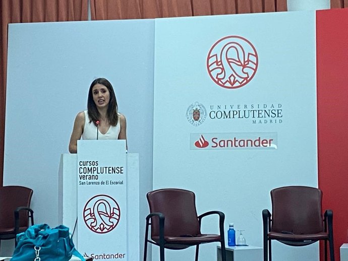 La ministra de Igualdad, Irene Montero, en la inauguración del curso 'Medios de comunicación y prevención de la violencia contra las mujeres' en el marco de los Cursos de Verano de la Universidad Complutense en El Escorial.