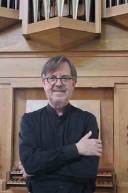 El organista Luis Dalda.