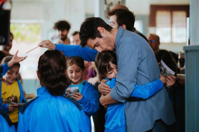 La película tiene en Antonio Pagudo un padre coraje que lucha por ayudar a su hija (Luna Fulgencio) a conseguir el sueño de llegar a la selección de fútbol de España.