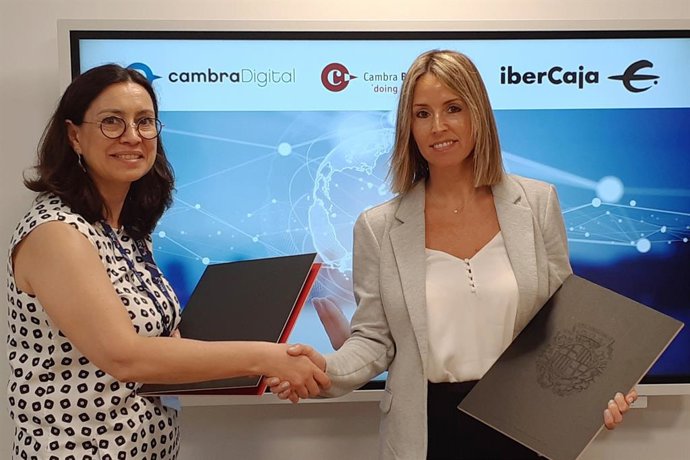 Signatura de l'acord entre la Cambra de Barcelona i Ibercaja