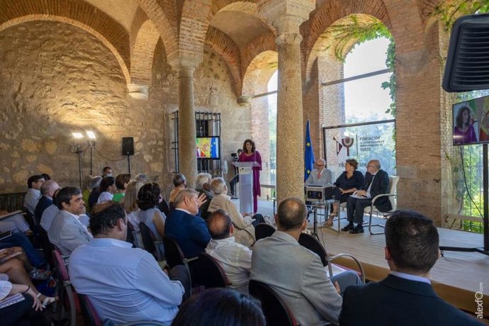 Inauguración del curso 'El reto de trabajar juntos: las relaciones Unión Europea-América Latina & El Caribe ante los grandes desafíos globales'